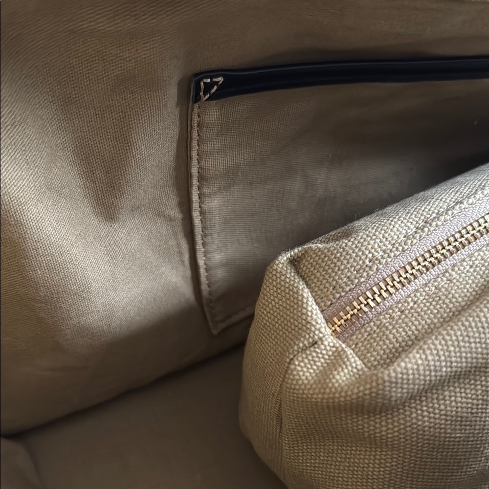 Elegant Tan Canvas Tote Bag - Picture 4 of 6